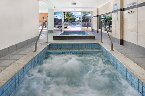 Pacific Regis Beachfront Holiday Apartments - Accommodation Georgetown 5