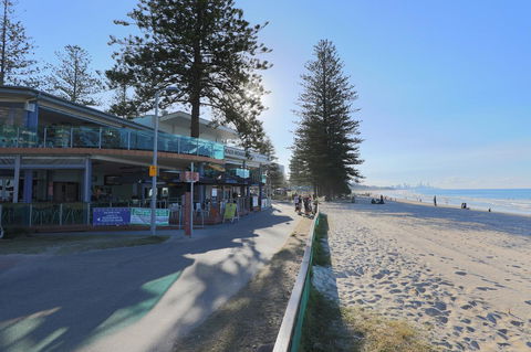 Pacific Regis Beachfront Holiday Apartments - Accommodation Georgetown 17