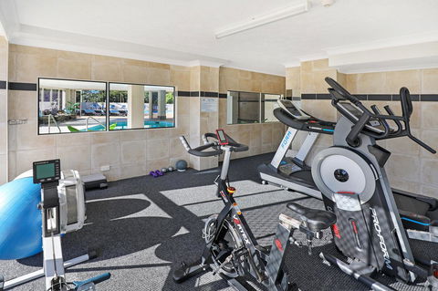 Pacific Regis Beachfront Holiday Apartments - Accommodation Georgetown 8