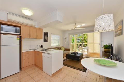 Port Douglas Apartments - Adults Only Oasis - Accommodation Georgetown 0