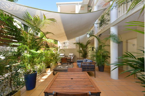 Port Douglas Apartments - Adults Only Oasis - Accommodation Georgetown 11