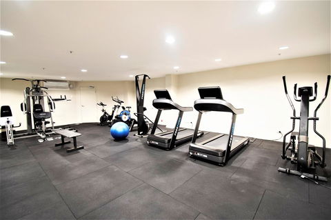Trilogy Surfers Paradise - Accommodation Georgetown 3
