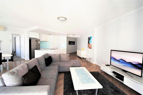 Trilogy Surfers Paradise - Accommodation Georgetown 40