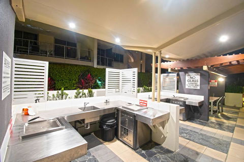 Trilogy Surfers Paradise - Accommodation Georgetown 5