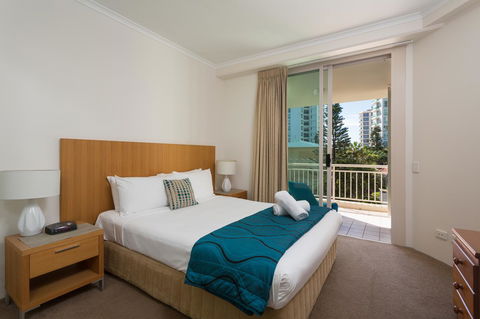 Maldives Resort Main Beach, Gold Coast - Accommodation Georgetown 2
