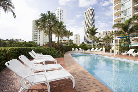 Maldives Resort Main Beach, Gold Coast - Accommodation Georgetown 25