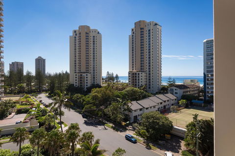 Maldives Resort Main Beach, Gold Coast - Accommodation Georgetown 30