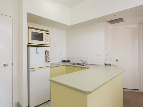 Maldives Resort Main Beach, Gold Coast - Accommodation Georgetown 5