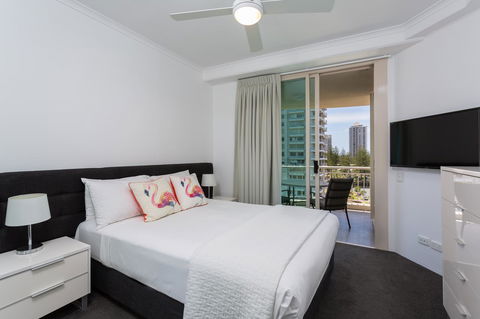 Maldives Resort Main Beach, Gold Coast - Accommodation Georgetown 14