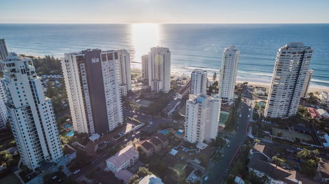 Maldives Resort Main Beach, Gold Coast - Accommodation Georgetown 38