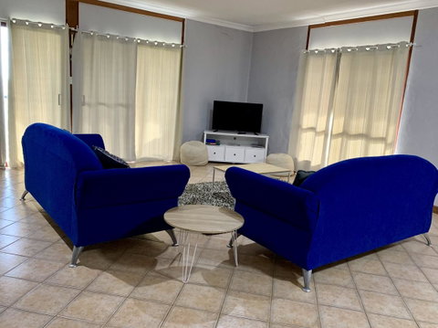 Beeâ€™s Place - 3 Bedroom Home On 10 Acres Of Land With Distant Ocean Views - Accommodation Georgetown 0