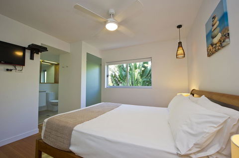 Maggies Beachfront Apartment 6 - Accommodation Georgetown 5