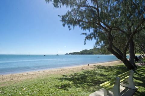 Maggies Beachfront Apartment 6 - Accommodation Georgetown 4