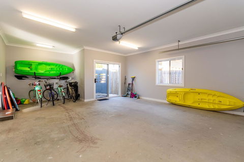 Fabulous Family Destination In Paradise Parade, Bongaree - Accommodation Georgetown 4