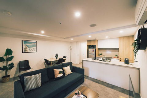 Mid Night Apartment Canberra City Onsite Parking - Accommodation Georgetown 3