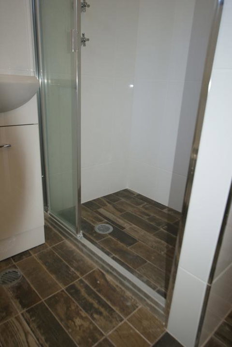 'Bay Dream' Upstairs Unit Three - Accommodation Georgetown 3