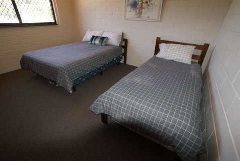 'Bay Dream' Upstairs Unit Three - Accommodation Georgetown 2