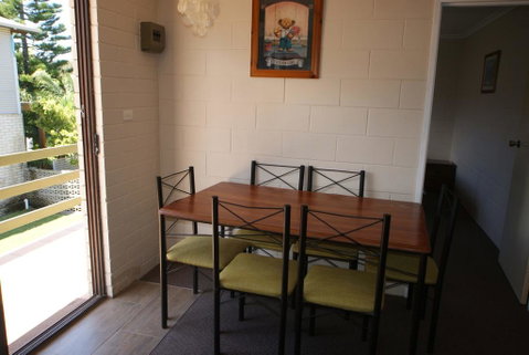 'Bay Dream' Upstairs Unit Three - Accommodation Georgetown 1