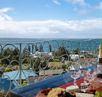 'Baylife Villa' 4a Warruga St - Large home with WIFI Netflix Aircon Linen  Spectacular Views - Accommodation Georgetown