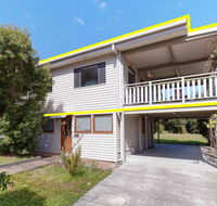 'Beach Break 1' 1/10 Lionel Street - upstairs unit with Aircon - Accommodation Georgetown