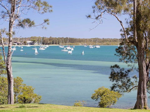 'Corlette Waterfront', 2/44 Danalene Parade - Waterfront Luxury, WIFI, Aircon, Boat Parking - Accommodation Georgetown 0