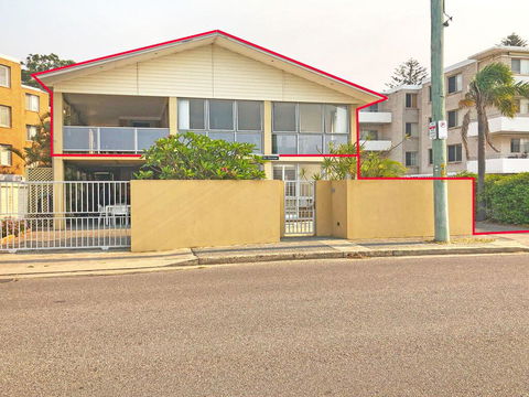 'Mooring Two Upstairs', 23 Shoal Bay Rd - Stunning Views, WIFI, Air Conditioning And Boat Parking - Accommodation Georgetown 0