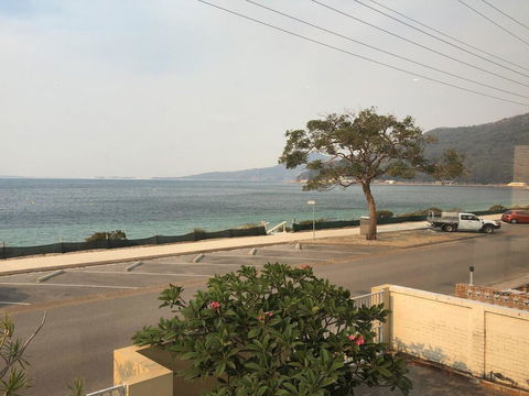 'Mooring Two Upstairs', 23 Shoal Bay Rd - Stunning Views, WIFI, Air Conditioning And Boat Parking - Accommodation Georgetown 2