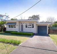'Shoalz' 28 Rigney Street - Renovated Pet Friendly Cottage  Boat Parking - Accommodation Georgetown