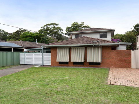 'Willows At The Bay' 111 Horace St - Large House With Aircon, WIFI And Boat Parking. - Accommodation Georgetown 0