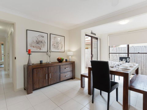 'Willows At The Bay' 111 Horace St - Large House With Aircon, WIFI And Boat Parking. - Accommodation Georgetown 2