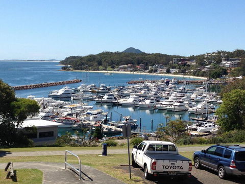 1 'Laman Lodge', 15 Laman Street - Stunning Air Conditioned Unit With Water Views And WIFI - Accommodation Georgetown 0