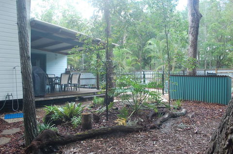 1 Naiad Court - Lowset Family Home With Swimming Pool And Covered Deck. Pet Friendly - Accommodation Georgetown 2