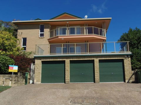100 Cooloola Drive - Accommodation Georgetown 2