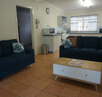 11 Bomburra Court - Rainbow Beach Comfortable Beach House Plenty of boat parking - Accommodation Georgetown