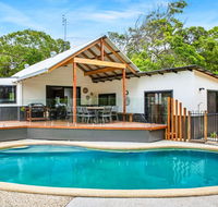 11 Naiad Court - Rainbow Shores Fantastic Family Retreat Swimming Pool 200m to beach Free Wi-Fi - Accommodation Georgetown