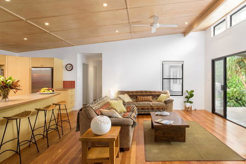 12 Naiad Court- Pool, Sleeps 8, Close To Beach - Accommodation Georgetown 3