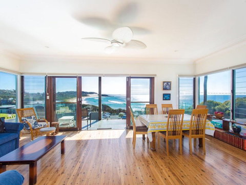18 Cliff Road - Accommodation Georgetown 0