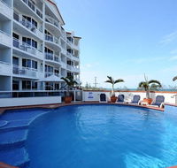 2 Bedroom Alex Unit - Ocean Pool and Park Views - Accommodation Georgetown