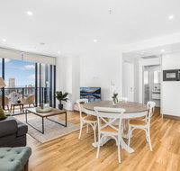 2-Bed Beach Apartment with Pool Parking and Balcony - Accommodation Georgetown