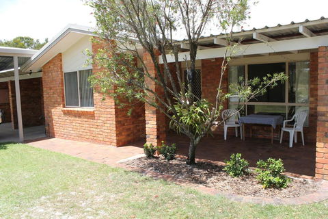 2/51 Carlo Road - Rainbow Beach - Accommodation Georgetown 2