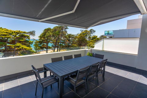 C-Scape Penthouse - Cowes Beach Front - Accommodation Georgetown 3