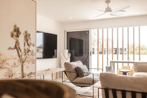 C & C By The Sea - Accommodation Georgetown 0