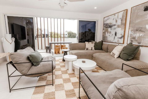 C & C By The Sea - Accommodation Georgetown 2