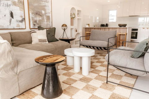 C & C By The Sea - Accommodation Georgetown 1