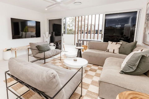 C & C By The Sea - Accommodation Georgetown 4