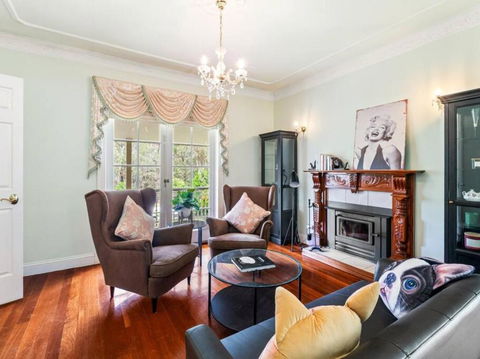 Casa Foresta - Old Time Charm 4BR Family House - Accommodation Georgetown 1