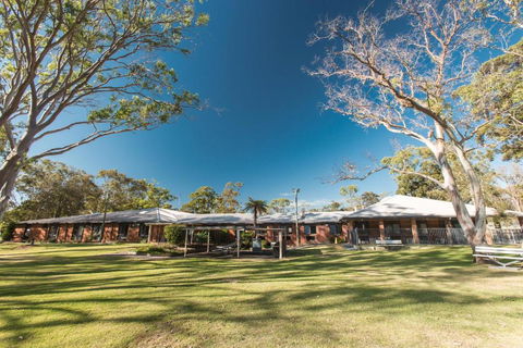 CATALINA Lake-front RETREAT - Accommodation Georgetown 1