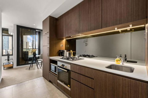 CBD Park Views Retreat With Free Parking - Up To 4 Pax - Accommodation Georgetown 4