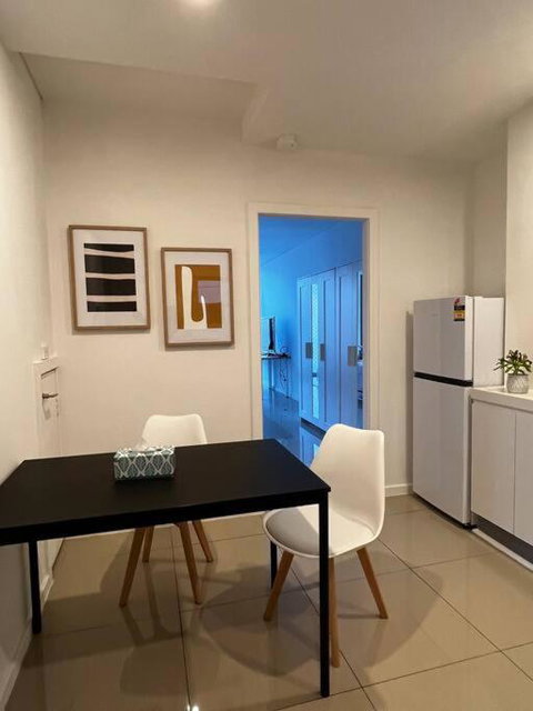 CBD Pink!Studio 1 Bedroom FreeParking - Accommodation Georgetown 2