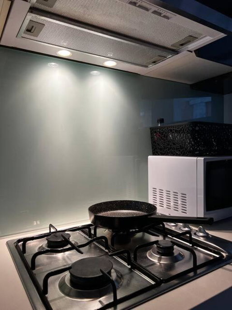 CBD Pink!Studio 1 Bedroom FreeParking - Accommodation Georgetown 4
